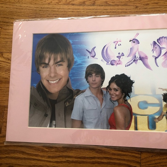 High School Musical Sign - Picture 3 of 7